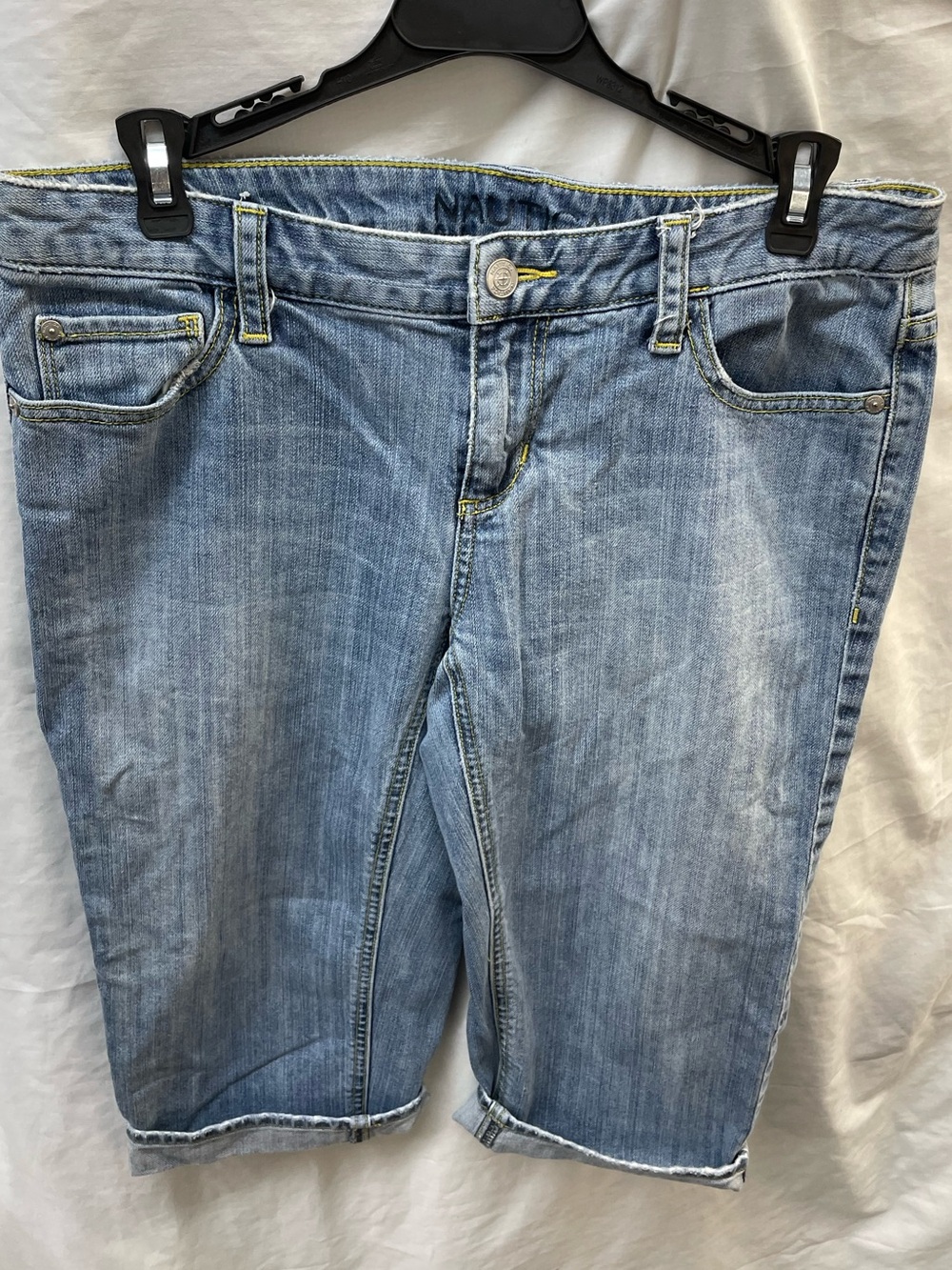Nautica Light Wash Blue Women’s Denim Bermuda Shorts sz 8